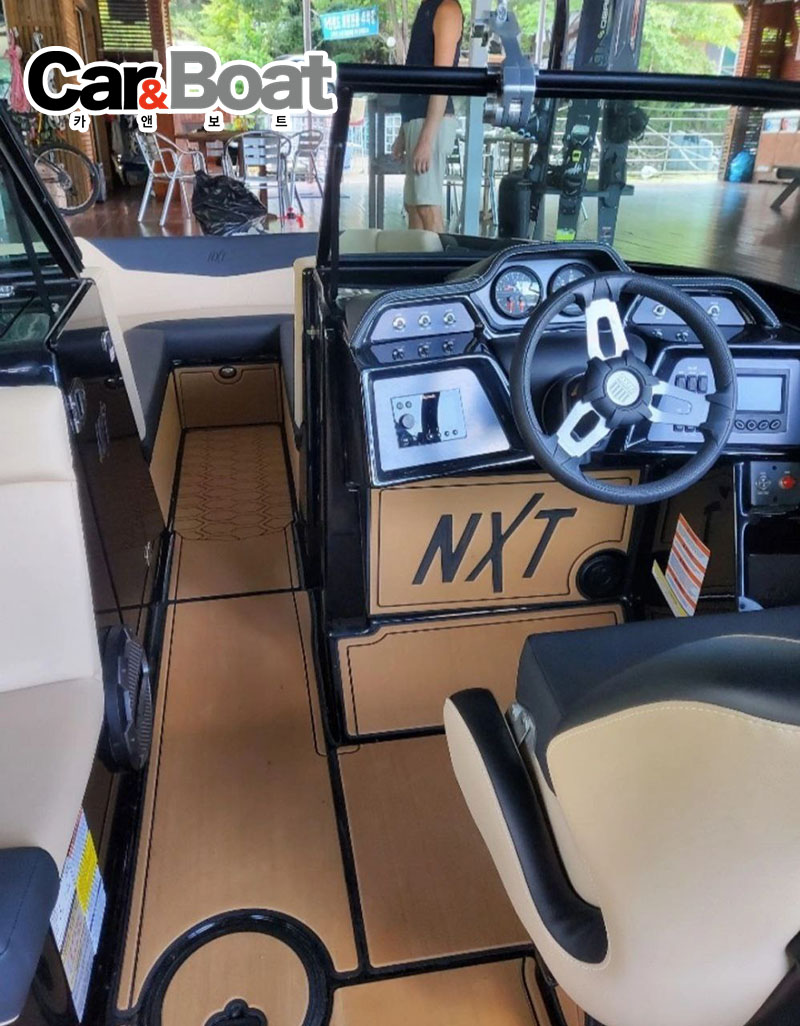 MasterCraft NXT 24