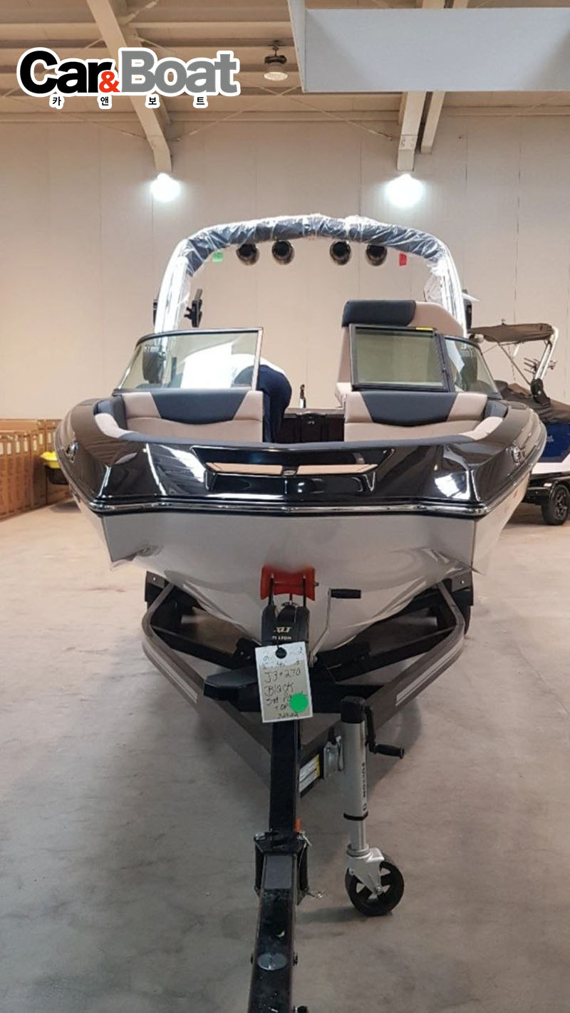 MasterCraft NXT 24