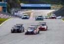 2025 TCR 월드투어 한국 레이스에서 질주하는 현대자동차 ‘BRC 현대 N 스쿼드라 코르세(Squardra Corse)’ 팀 ‘더 뉴 엘란트라 N TCR’ 경주차