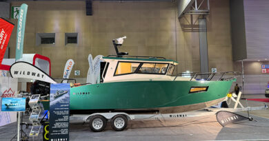 호주 오리온보트 와일드웨이 주피터28F