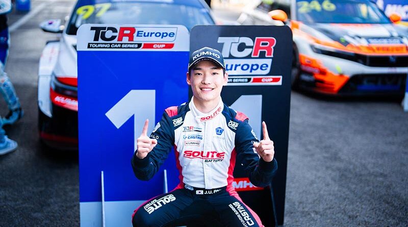 쏠라이트 인디고 레이싱 박준의 선수가 2026 TCR 유럽 컵 1라운드 레이스2에서 우승을 차지했다